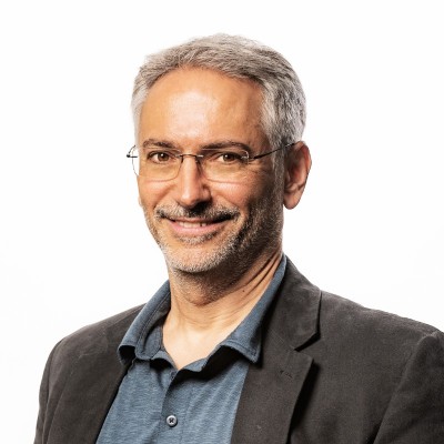 A headshot of Daniel Ziv