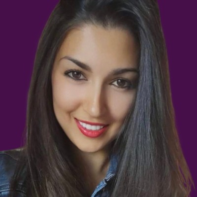 A headshot of Irina Hollatz