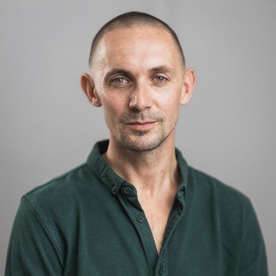 A headshot of Nick Travers