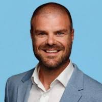 A headshot of Sean Brownell
